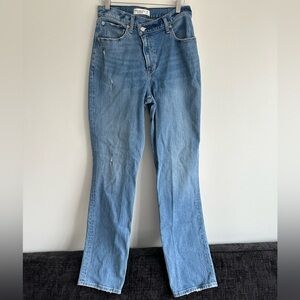 Abercrombie The 90s Straight Ultra High Rise Size 28 Jeans